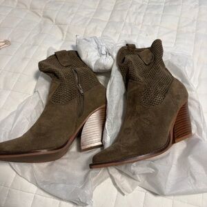 Boots Suede Brown Heeled Boots
